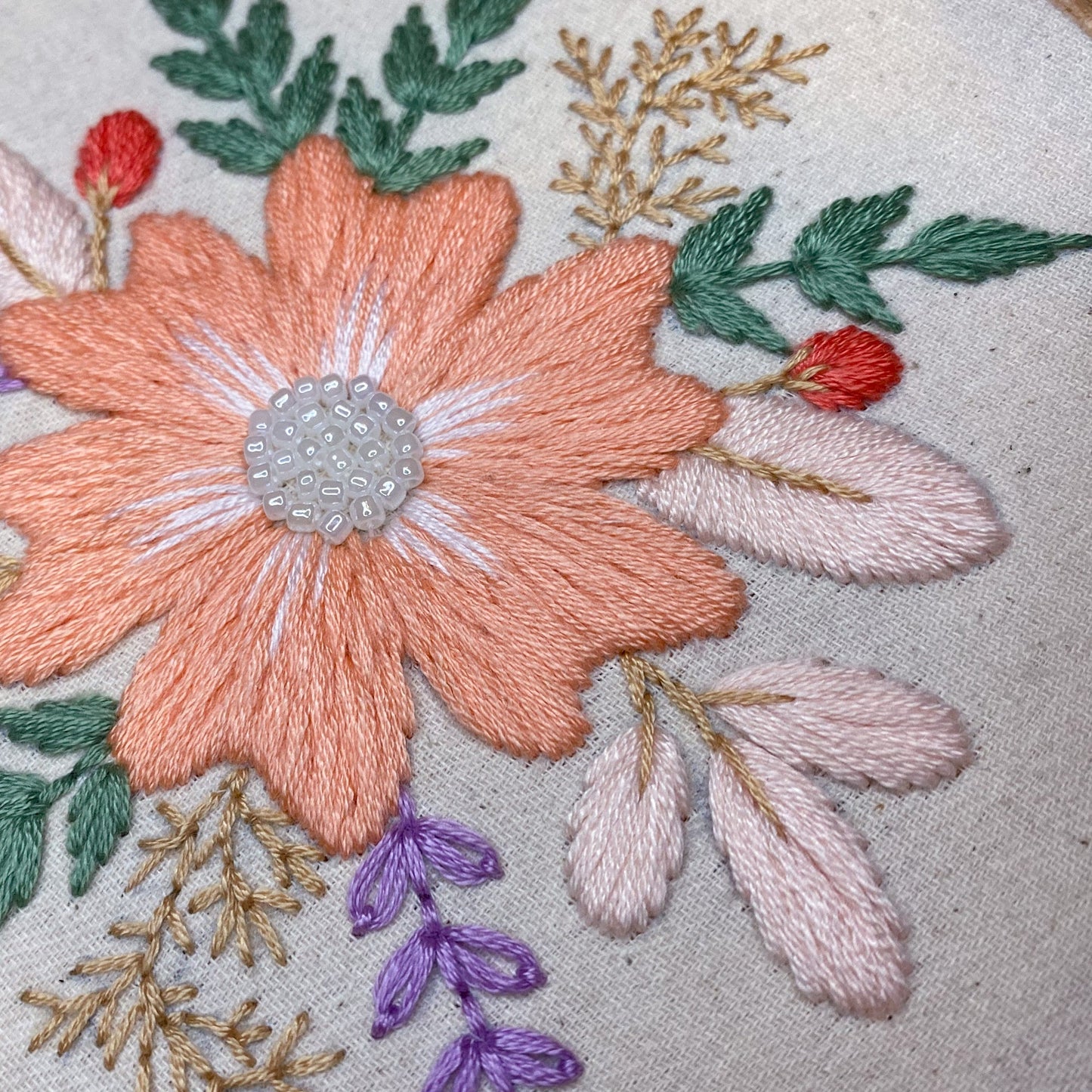 embroidery for beginners PDF pattern: garden flower 7inch hoop