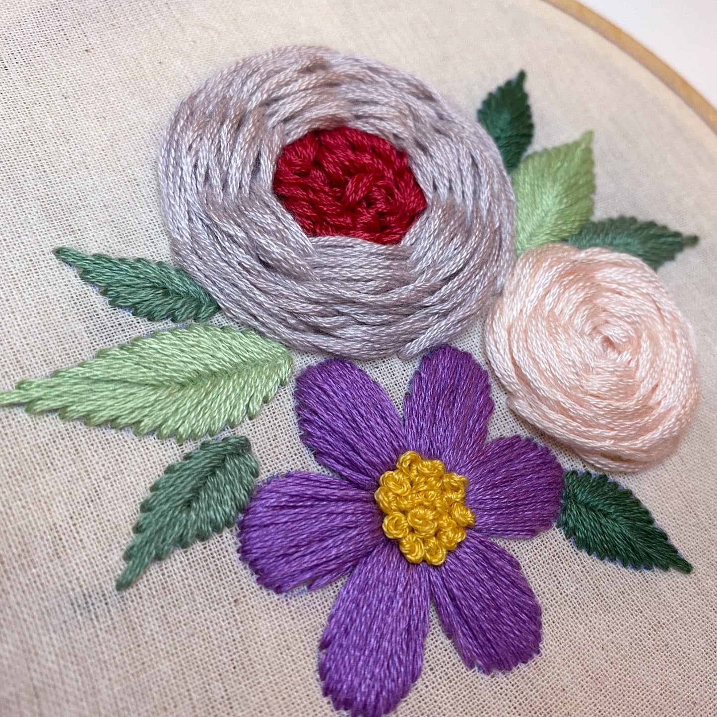 Embroidery for beginners PDF pattern: summer bouquet